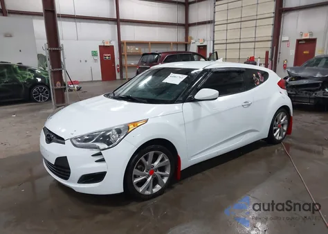 2016 Hyundai Veloster z USA, uszkodzony, nr VIN KMHTC6AD1GU283581